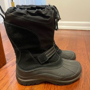 Kids LL Bean size 3 Snow Boots